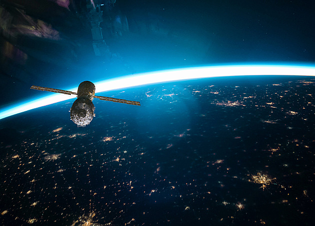 Česko postaví malou družici, kterou daruje Ukrajině. Satelit pomůže v obraně