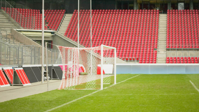 Český fotbal zasáhla smutná zpráva: Zemřel bývalý hráč a trenér Karel Šilhavý