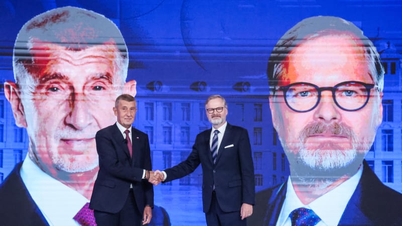 ANALÝZA: Konec Babišovy vs. Fialovy vlády. Je Česko opravdu v ekonomickém rozkladu?