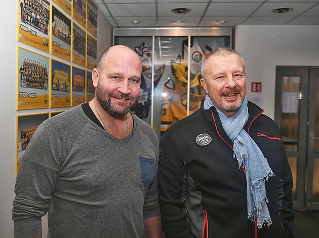 Legendy začaly přebírat Litvínov. Šlégr: Nebudeme sekat hlavy. Mládež změnu vítá