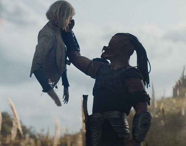 Vítejte ve světě bolesti. Britský hlídací pes zakázal reklamu na nového Predátora