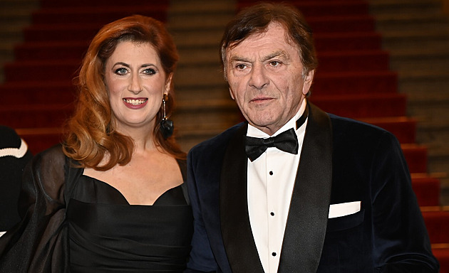 Pavel Trávníček je po více jak měsíci doma. Manželka řekla, jak mu je po těžké operaci