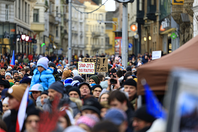 Konají se další demonstrace za Pavla. V Brně, Ostravě či Olomouci vyšly tisíce lidí