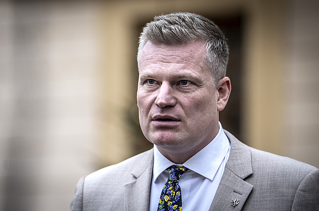 Turek stále nepodal žalobu na Pavla. Není to priorita, akutně řeším povolenky, říká