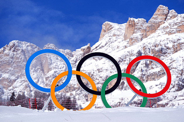 I to byla olympiáda: Nevěrný biatlonista, chybějící kondomy či závodící pes