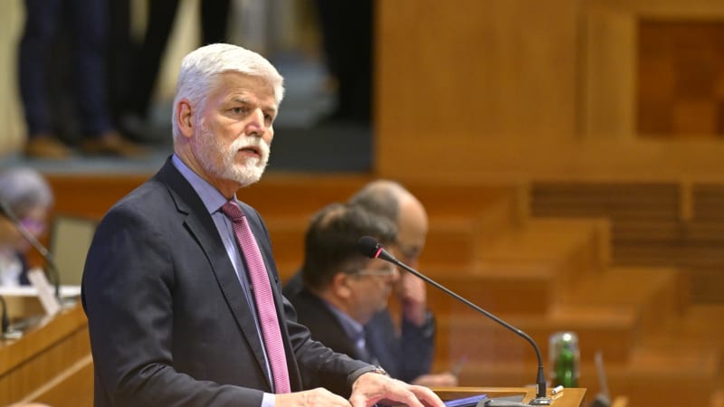 Česko je na půl cesty ke slovenským postojům, řekl Pavel. Apeloval na solidaritu