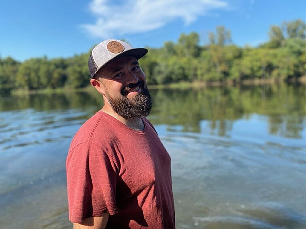 Republikán obviněný z vraždy vyhrál v Arkansasu primárky na šerifa