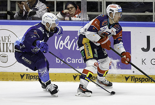 ONLINE: Červenka skóruje, Kometa na hraně vyřazení. Sparta bojuje s Plzní