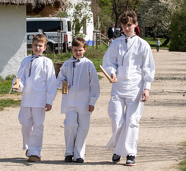 GLOSA: Proč koleda není žebrota? Byl Jidáš provokatér? Co objevily České Velikonoce