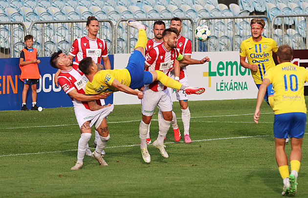 Zbrojovka ošklivě klopýtla, v Opavě dostala čtyři góly. Jak si povede Artis?