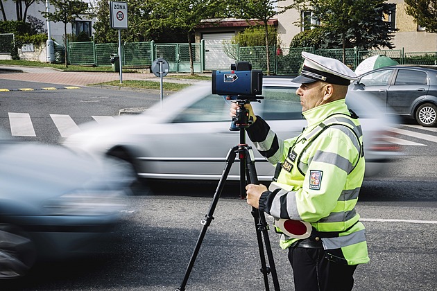 Nohu z plynu! Dnes jsou radary na každém rohu, policie rozjela Speed Marathon