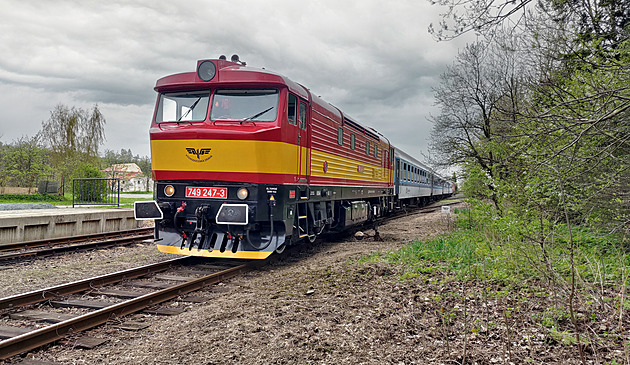 Na co zírá mašinfíra: Pod Orlickými horami k památkám východních Čech