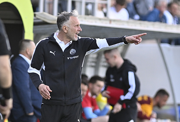 Skuhravý o krizi Slovácka: Nespím z toho... Zatím jsem nenašel klíč, jak tým na**at