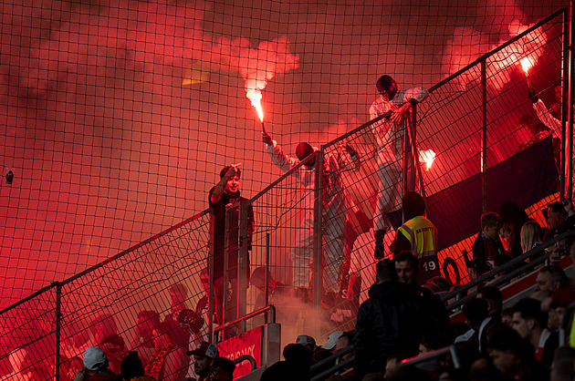 Nerozhodnuté sázky z derby budou anulovány, kanceláře peníze vrátí