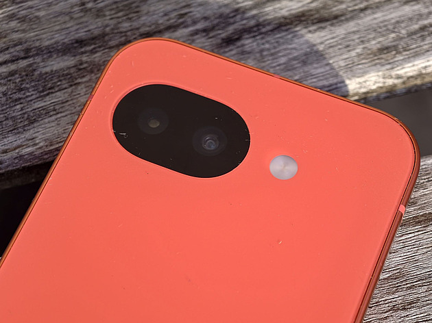 Tento smartphone zaujme jedním detailem. Vymyká se všem ostatním