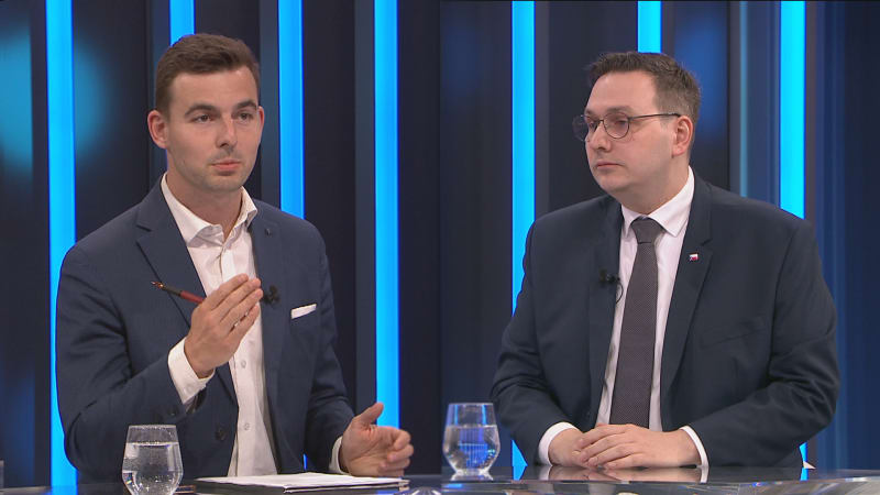 Lipavský ke sjezdu: Vláda nemá ráda německé důchodce, lidem hážou kosti. Vondráček nesouhlasil