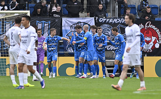 Slovácko - Boleslav 0:3, dva góly dal do půle Kolářík,  pak se trefil Klíma
