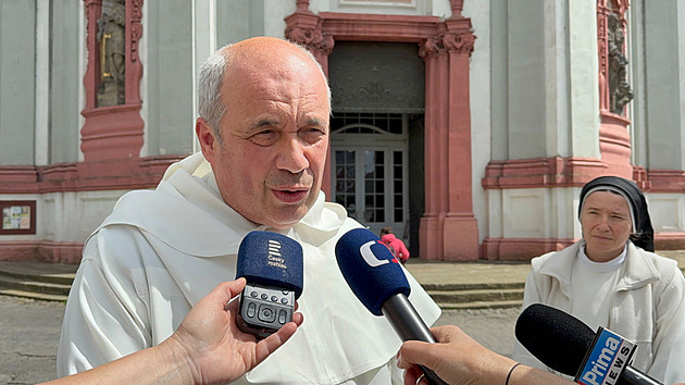 Vystavování relikvií je tradice církve. Lebka se vrátí do baziliky, říká představený