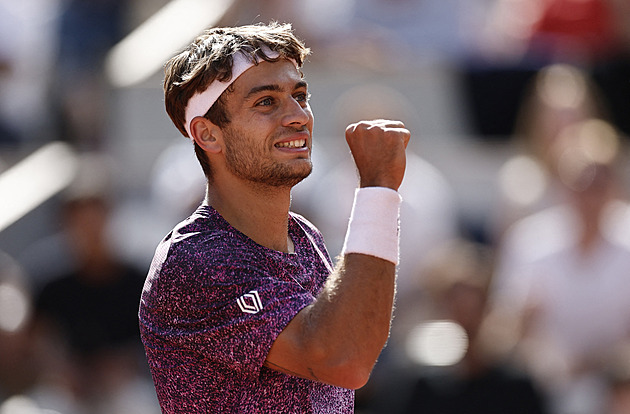 Roland Garros ONLINE: Cobolli posílá finále do pátého setu, Zverev pod tlakem