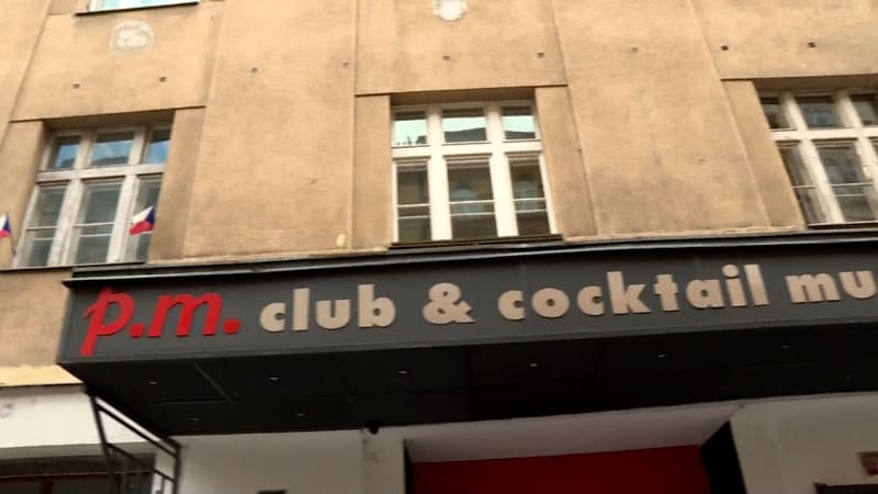 Smrtící útok nožem v centru Prahy: Osmnáctiletý mladík skončil ve vazbě za údajnou vraždu