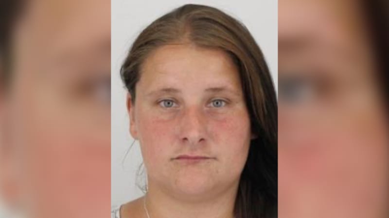 Pátrání po nebezpečné ženě v Praze: Může mít nůž, nesnažte se ji zadržet