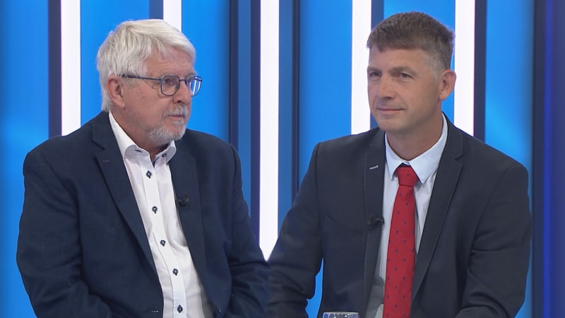 Rusnok tvrdě k vládě: Vyrovnané rozpočty? Tomu snad nikdo nevěří. Mach hájí „rozšoupnutí“
